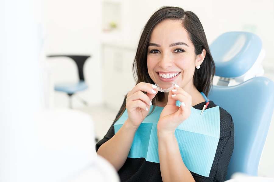 How Invisalign Works: The Science Behind the Smile Transformation